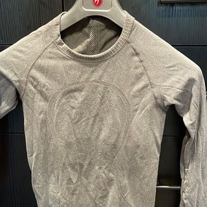 Lululemon swiftly tech top long sleeve